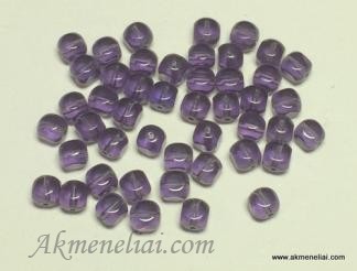 Čekiško stiklo karoliukas kubas violetinis 4mm