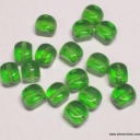 Čekiško stiklo karoliukas kubas žalias 6mm